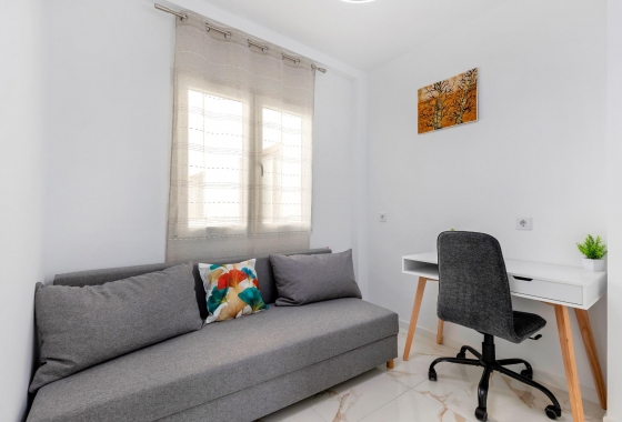 Herverkoop - Appartement / flat - Torrevieja - La Mata