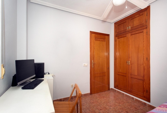 Wiederverkauf - Bungalow - Orihuela Costa - Punta Prima