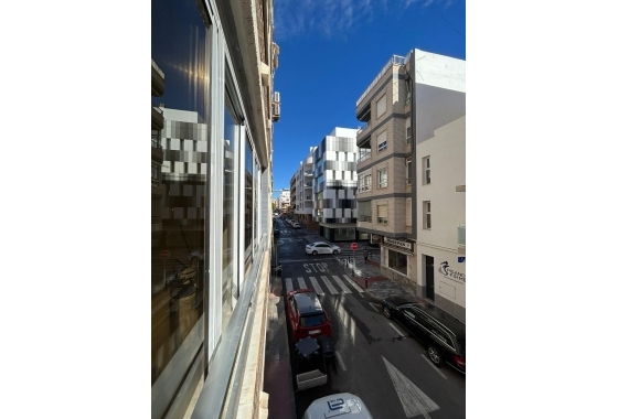 Resale - Apartment / flat - Torrevieja - Centro