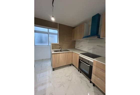 Resale - Apartment / flat - Torrevieja - Centro