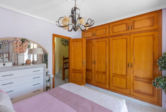 Herverkoop - Herenhuis - Torrevieja - Los Frutales