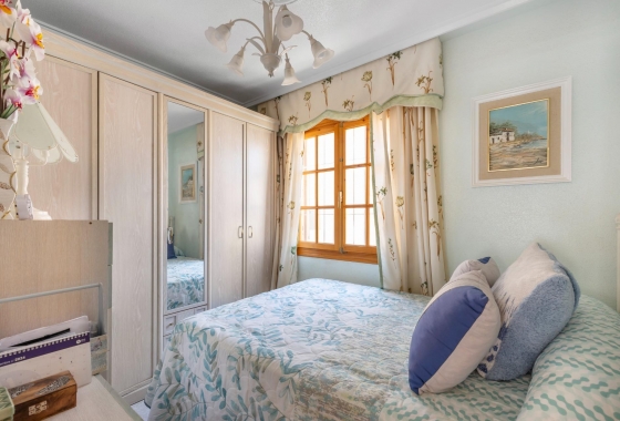 Herverkoop - Herenhuis - Torrevieja - Los Frutales