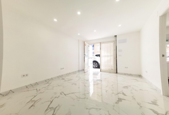 Herverkoop - Appartement / flat - Torrevieja - Playa De Los Naufragos