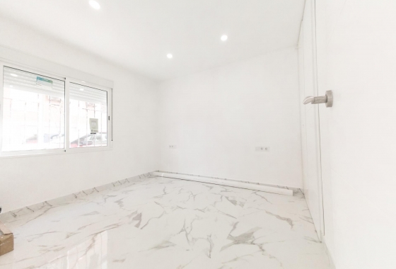 Herverkoop - Appartement / flat - Torrevieja - Playa De Los Naufragos