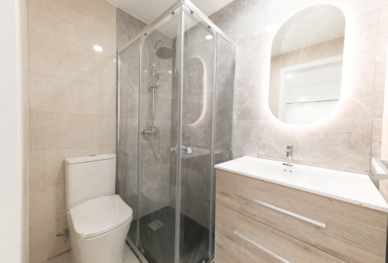 Herverkoop - Appartement / flat - Torrevieja - Playa De Los Naufragos