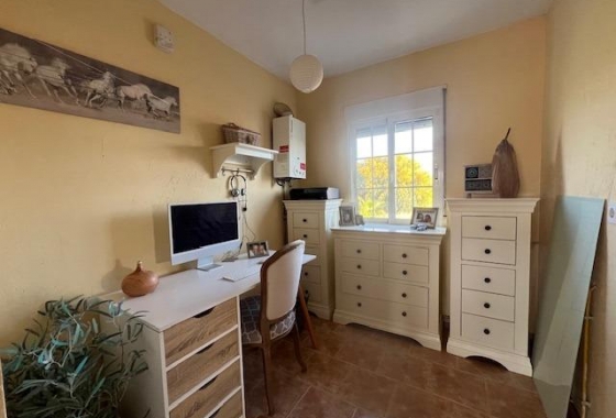 Herverkoop - Finca - Dolores - Comunidad Valenciana