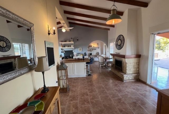 Herverkoop - Finca - Dolores - Comunidad Valenciana