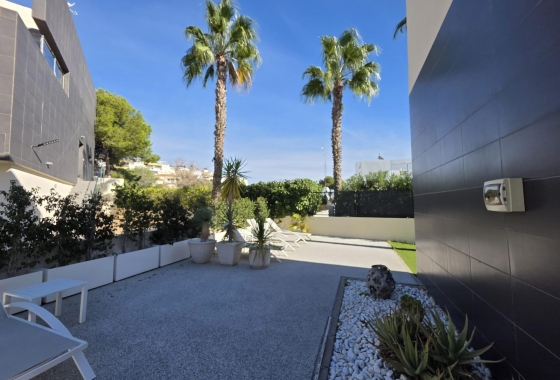 Wiederverkauf - Villa - Orihuela Costa - Villamartín