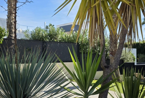 Wiederverkauf - Villa - Orihuela Costa - Villamartín