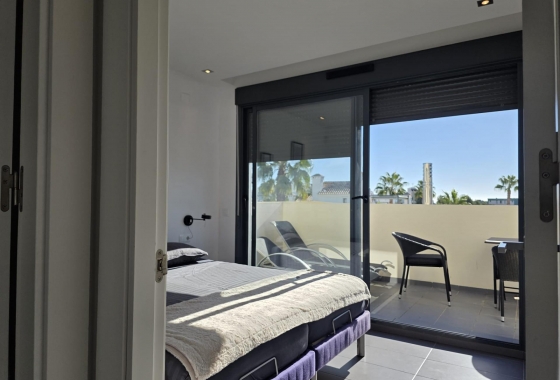 Wiederverkauf - Villa - Orihuela Costa - Villamartín