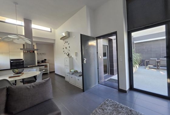 Wiederverkauf - Villa - Orihuela Costa - Villamartín