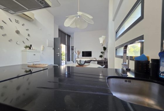 Wiederverkauf - Villa - Orihuela Costa - Villamartín