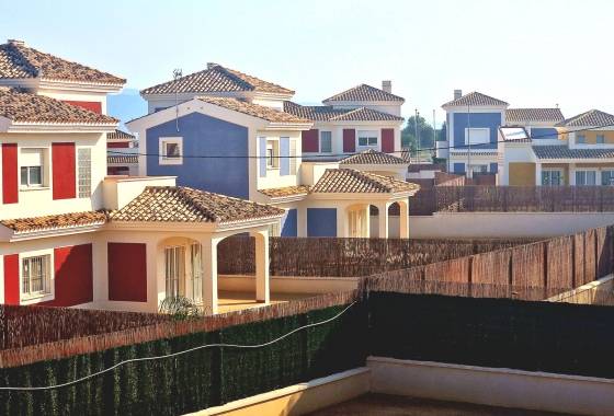 Obra nueva - Chalet - Purias