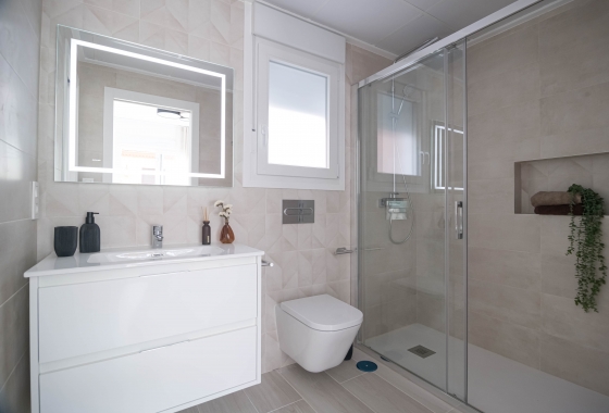 Neue Gebäude - terraced - Jerónimo y Avileses