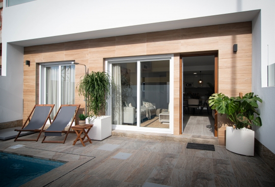 Neue Gebäude - terraced - Jerónimo y Avileses