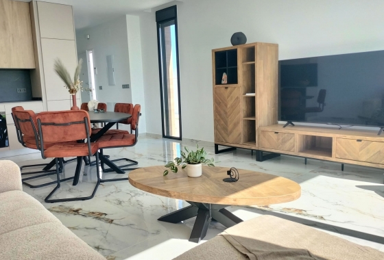 Obra nueva - Chalet - Pilar de la Horadada