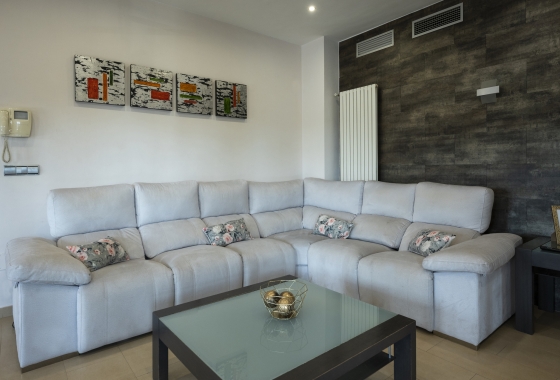 Neue Gebäude - Villa - Avileses - Jerónimo y Avileses