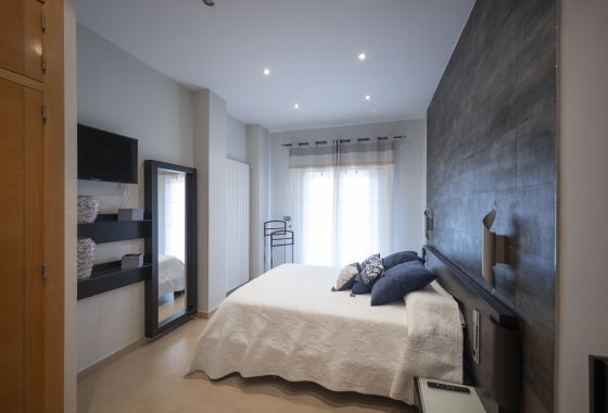 Neue Gebäude - Villa - Avileses - Jerónimo y Avileses