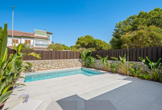 New Build - Chalet - Pilar de la Horadada