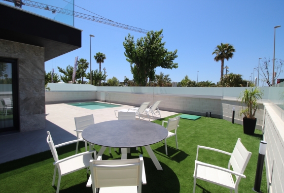 New Build - Chalet - Pilar de la Horadada