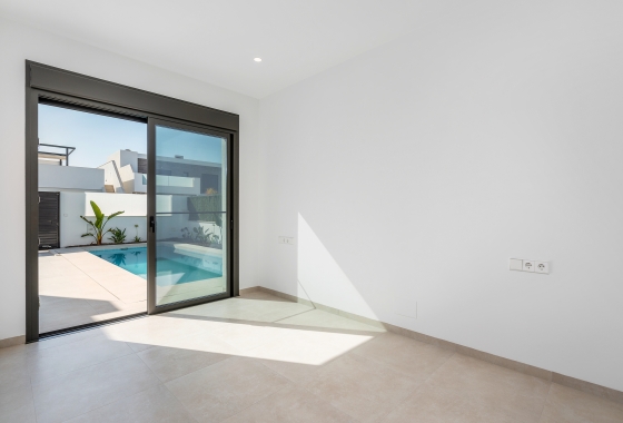 Obra nueva - Chalet - Los Alcazares - Los Alcázares