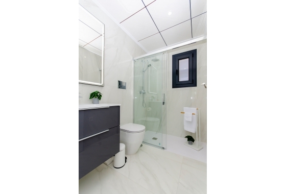 Obra nueva - Chalet - Orihuela