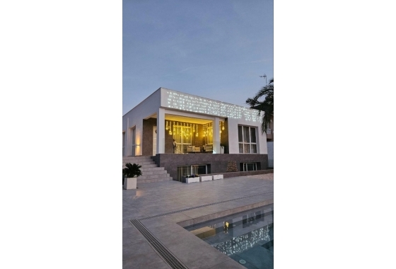 Wiederverkauf - Villa - Orihuela - Inland