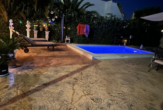 Reventa - Villa - Hondón de las Nieves - Inland