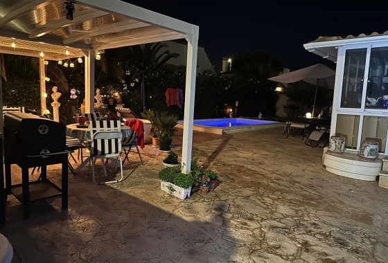 Reventa - Villa - Hondón de las Nieves - Inland