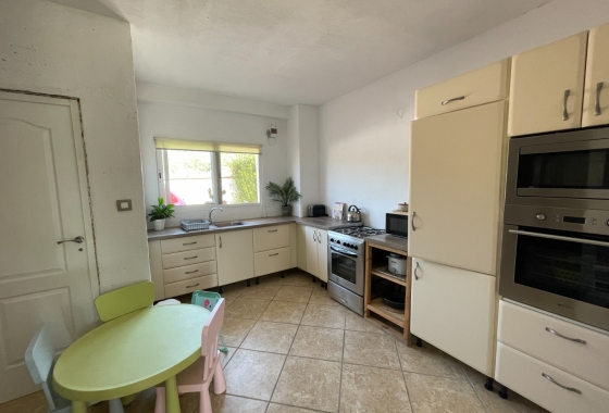 Herverkoop - Villa - Millena - Inland