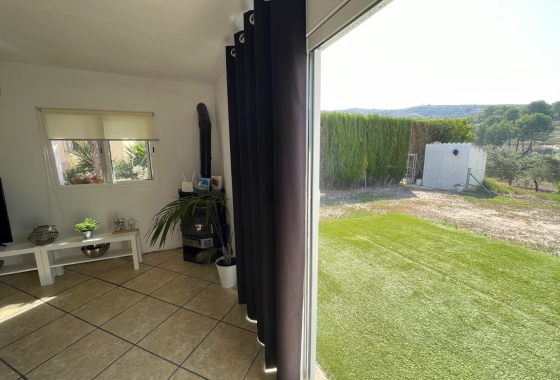 Herverkoop - Villa - Millena - Inland