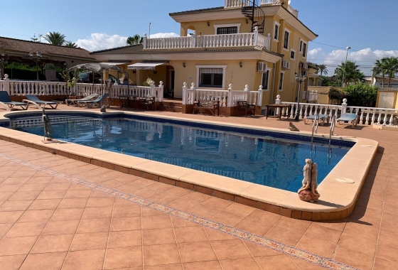 Wiederverkauf - Villa - Torrevieja - Los Balcones - Los Altos del Edén