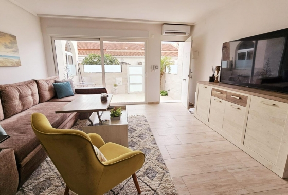 Wiederverkauf - Stadthaus - Torrevieja - La Siesta