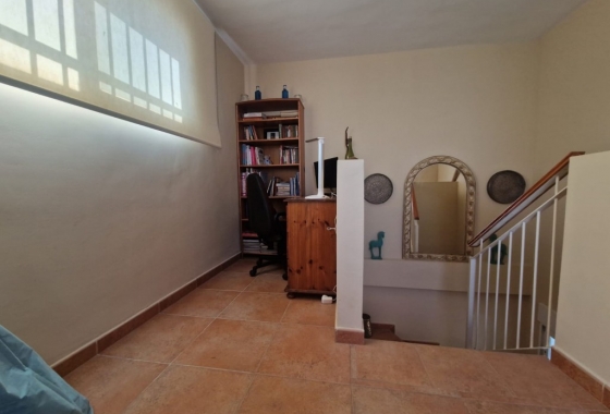 Herverkoop - Herenhuis - Relleu - Inland