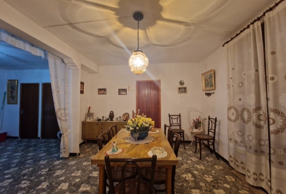 Herverkoop - Finca - Relleu - Inland