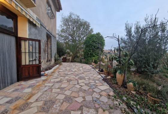 Herverkoop - Finca - Relleu - Inland