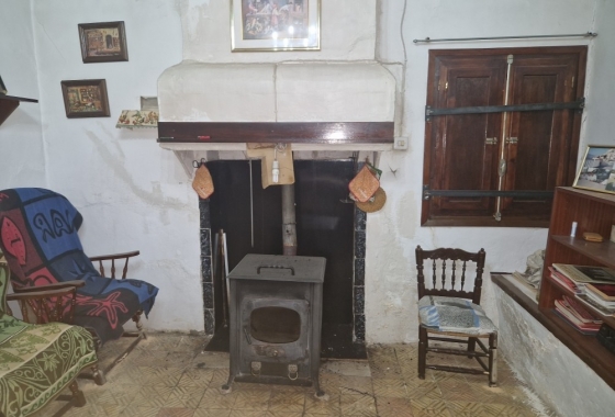 Herverkoop - Finca - Relleu - Inland