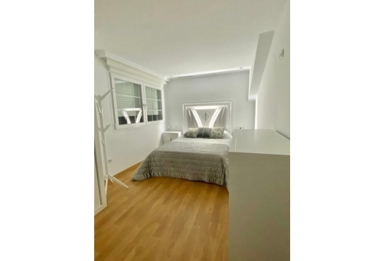 Herverkoop - Herenhuis - Polop - Costa Blanca