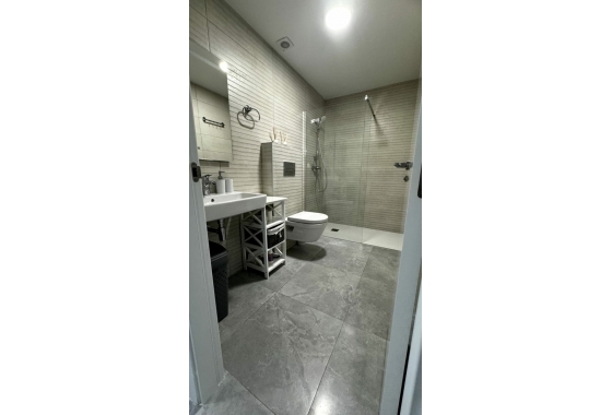 Herverkoop - Herenhuis - Benidorm - Costa Blanca