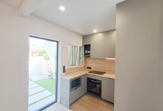 Resale - Townhouse - Torrevieja - Costa Blanca