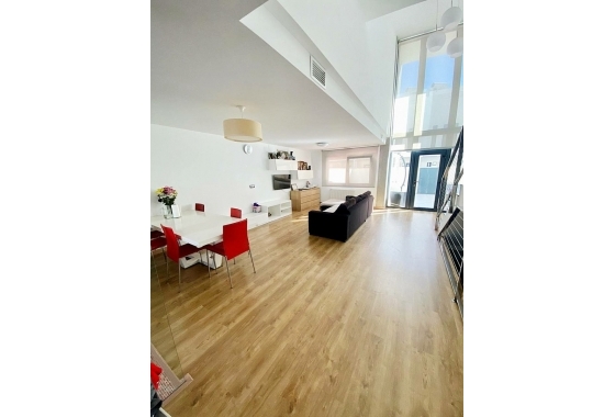 Herverkoop - Herenhuis - Albir - Costa Blanca