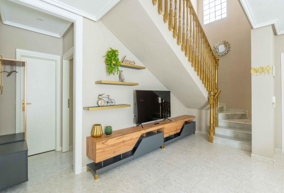 Перепродажа - Вилла - Orihuela Costa - Punta Prima