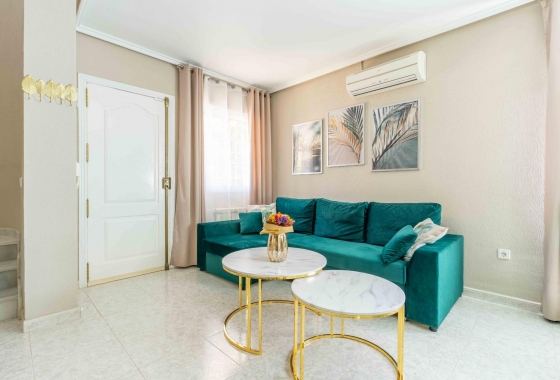 Перепродажа - Вилла - Orihuela Costa - Punta Prima