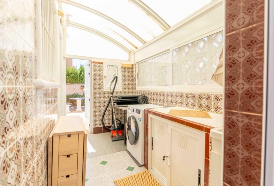 Перепродажа - Вилла - Orihuela Costa - Punta Prima