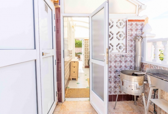 Перепродажа - Вилла - Orihuela Costa - Punta Prima