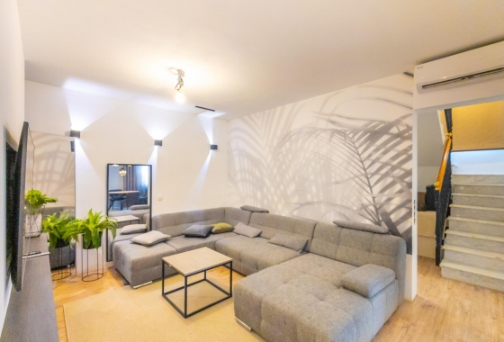 Resale - Villa - Torrevieja - El Chaparral