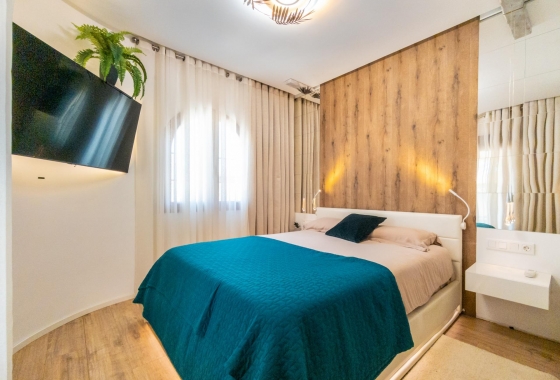 Resale - Villa - Torrevieja - El Chaparral