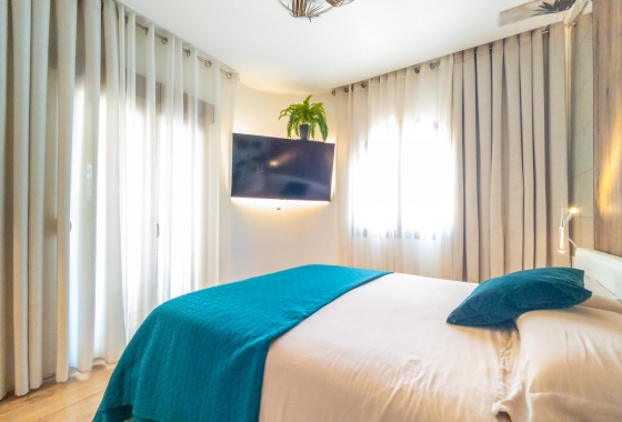 Resale - Villa - Torrevieja - El Chaparral