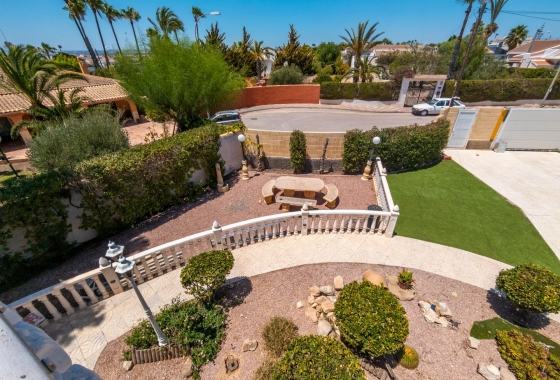 Resale - Villa - Torrevieja - El Chaparral