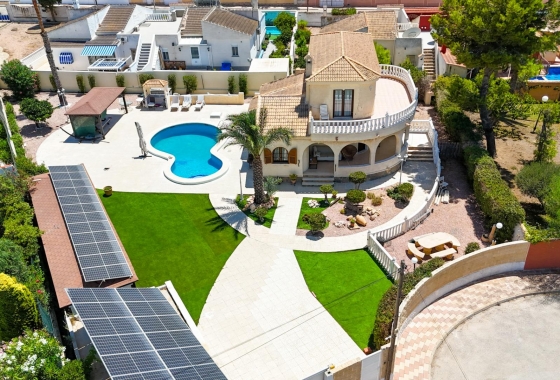 Resale - Villa - Torrevieja - El Chaparral